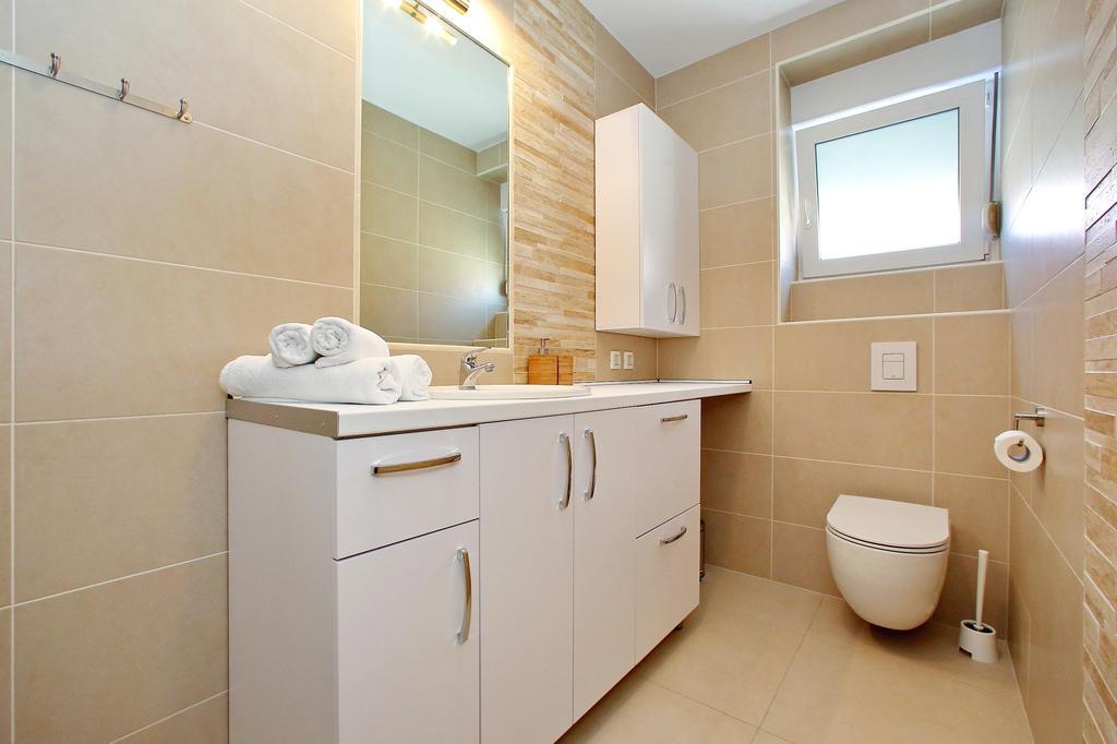 Luxury Apartments Sikiric With Fantastic View On The Sea Bibinje Exterior photo